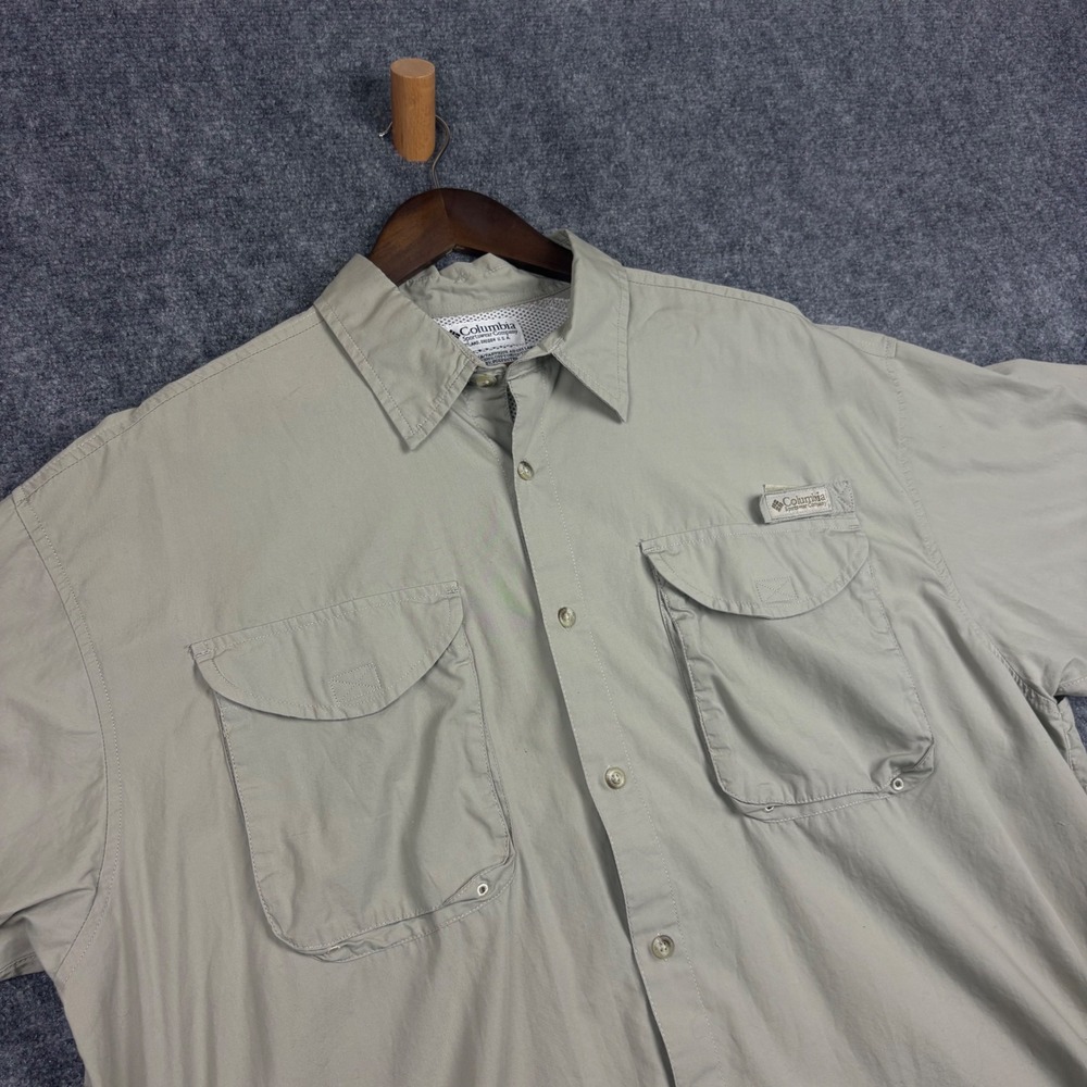 Columbia PFG Mens XL Tan Khaki Short Sleeve Vented Fishing Shirt Button Up